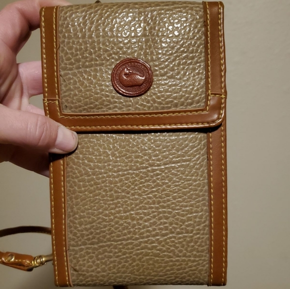 Rare Vintage Dooney and Bourke Detachable Strap All Weather Leather Crossbody. - Picture 2 of 12